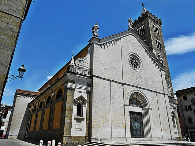 Cattedrale di Sarzana appartamento vacanze Il Grottino di Sarzana